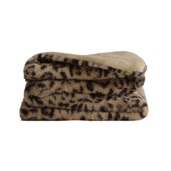 UnHide Lil’ Pet Marsh, manta pelo falso leopardo, para acurrucarse con comodidad.