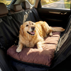 Cama para perro Veehoo en asiento trasero, impermeable para viajes limpios.