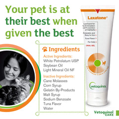 Aplicación en las patas del gato con gel suave de Laxatone.