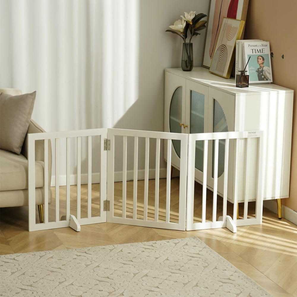 VEVOR barrera de cuatro paneles plegables en blanco, ideal para pasillos.