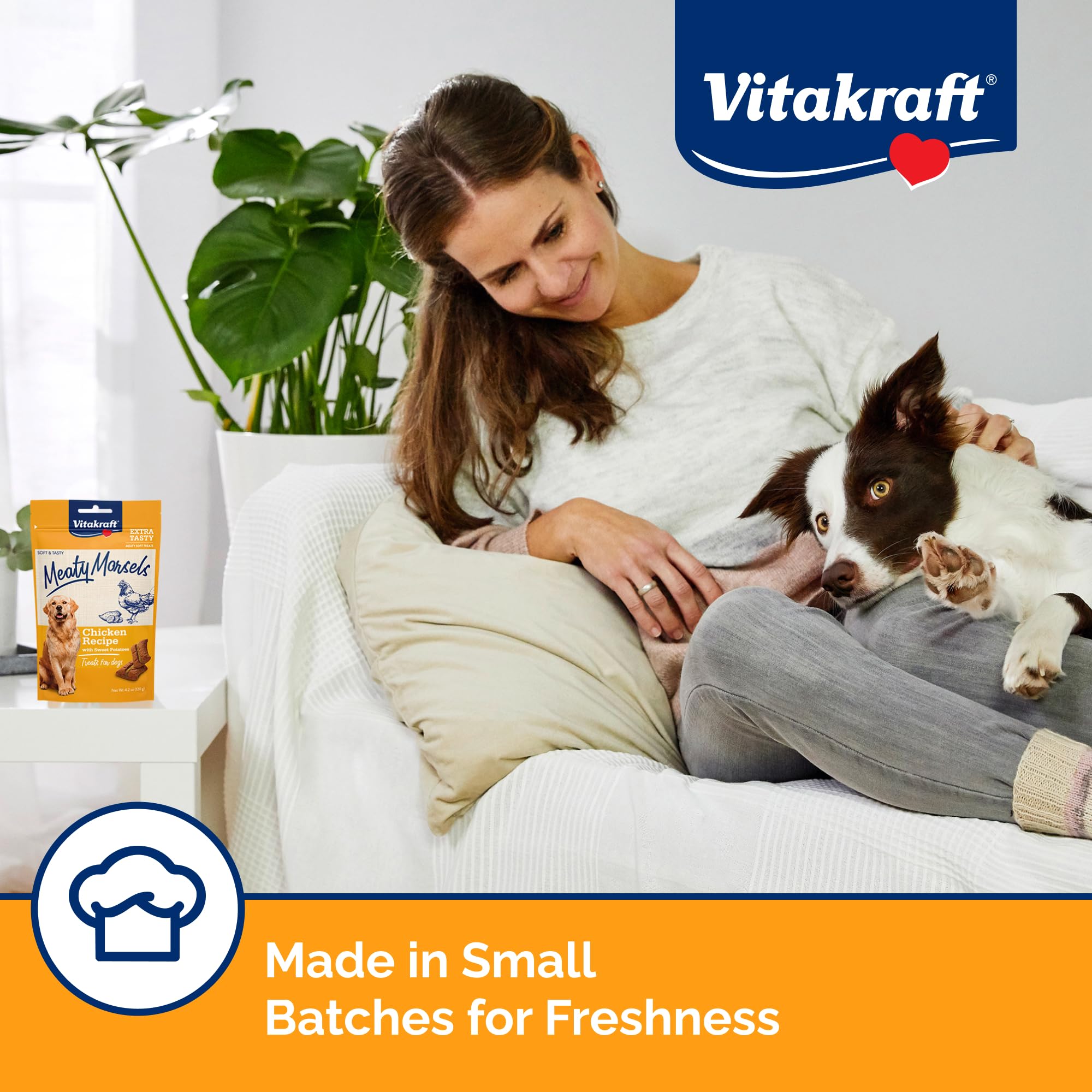 Ingredient label highlights chicken, sweet potato, liver in Vitakraft Morsels.