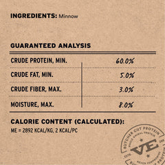 Vital Essentials: textura crujiente de pechuga de pollo, ideal para masticar y entretener al gato.