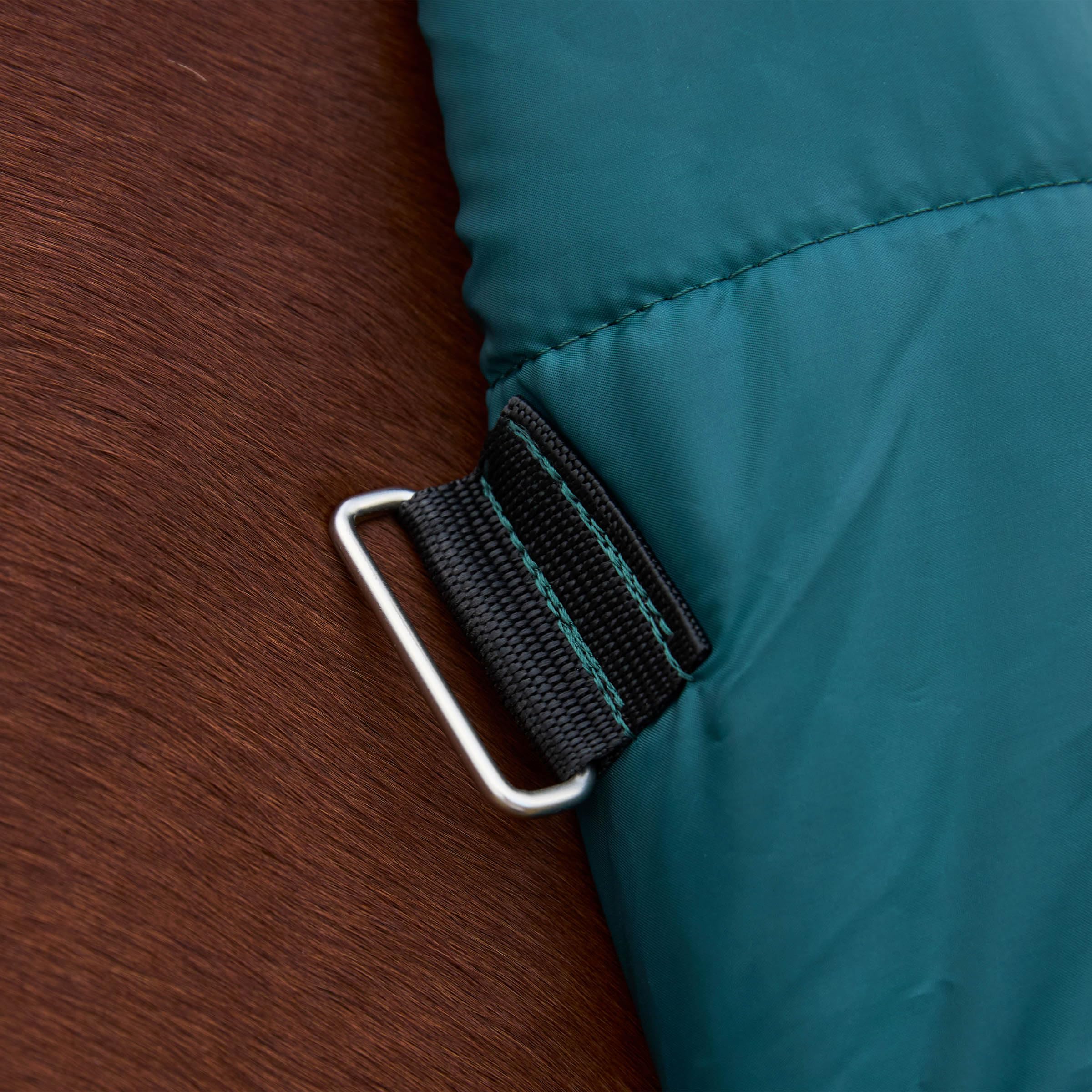 WeatherBeeta ComFiTec Classic Turnout 360g, faldón trasero que protege contra viento