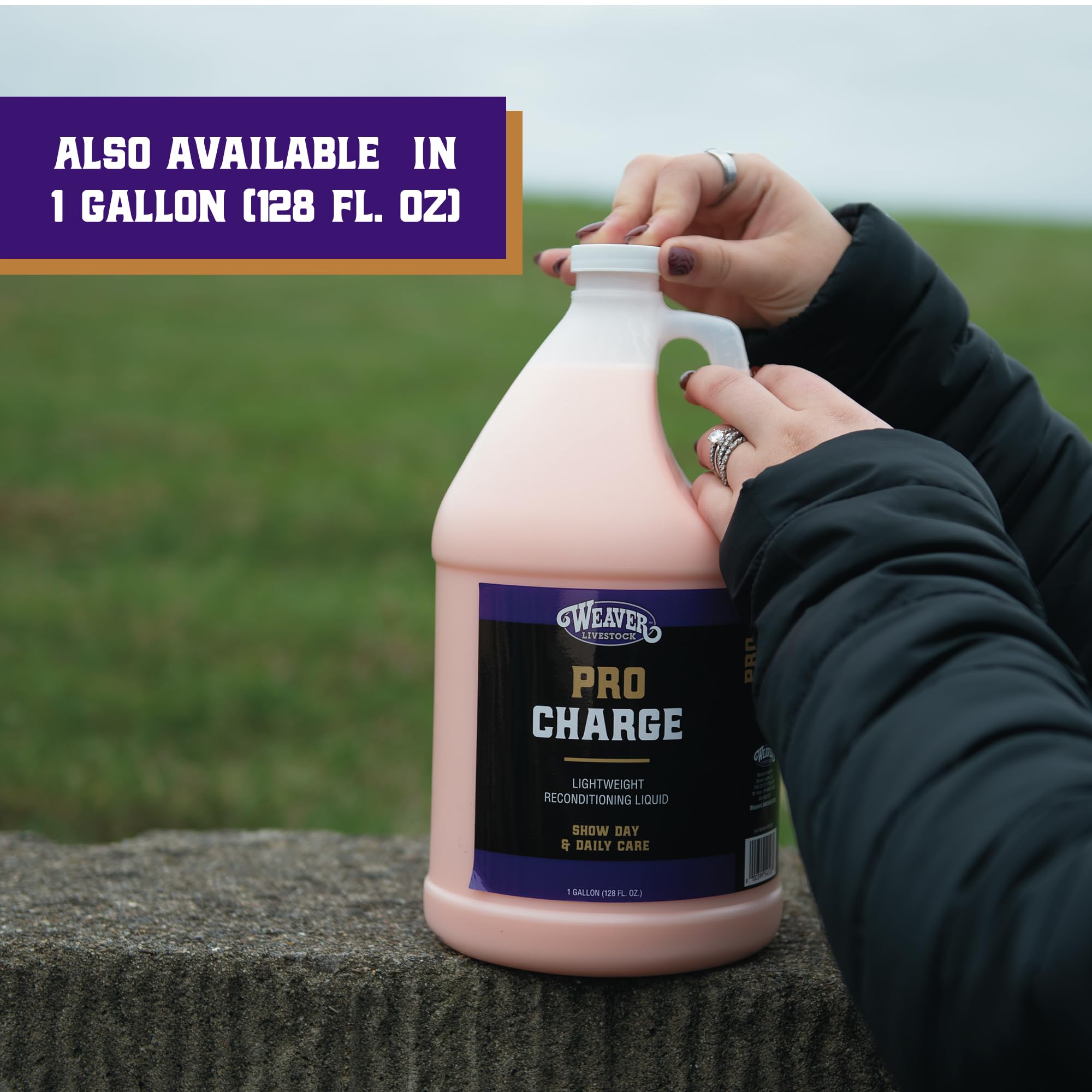 Weaver Livestock ProCharge Reconditioning Liquid cuida y suaviza el cabello con brillo