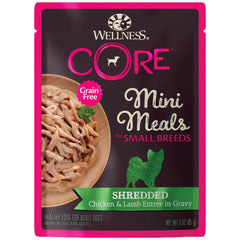 Wellness CORE sin granos con 3 oz de pollo y cordero en salsa para perros pequeños.