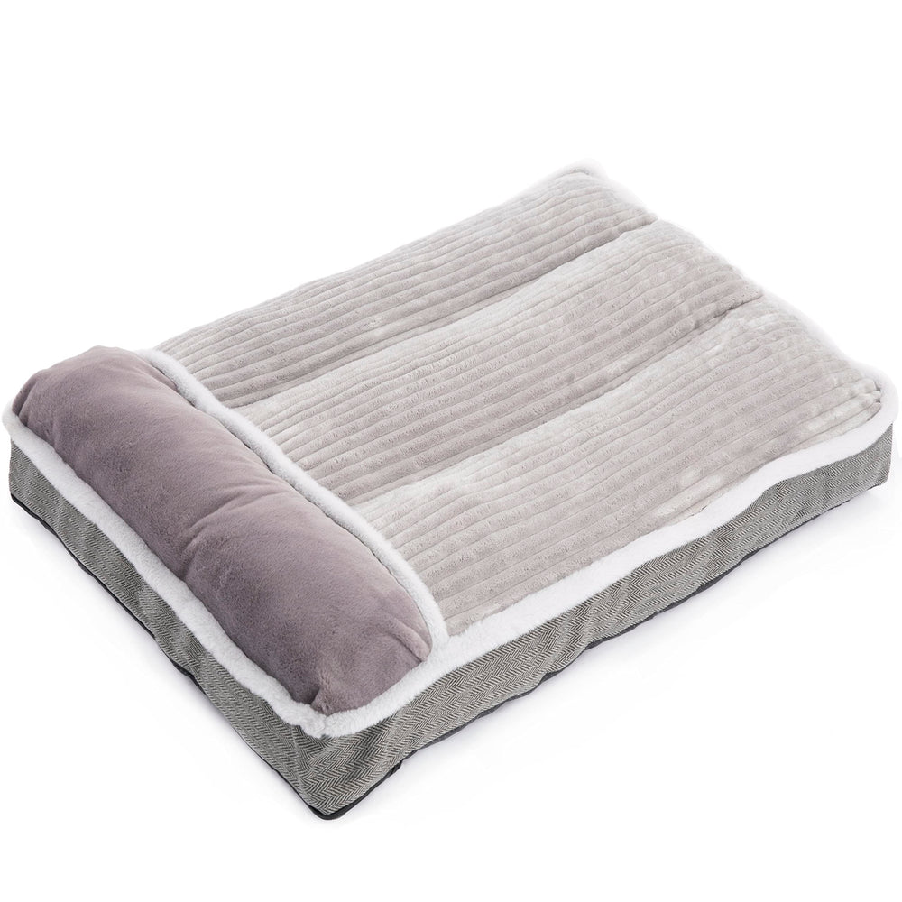 Cama WINDRACING con almohada integrada para una postura de descanso ergonómica.