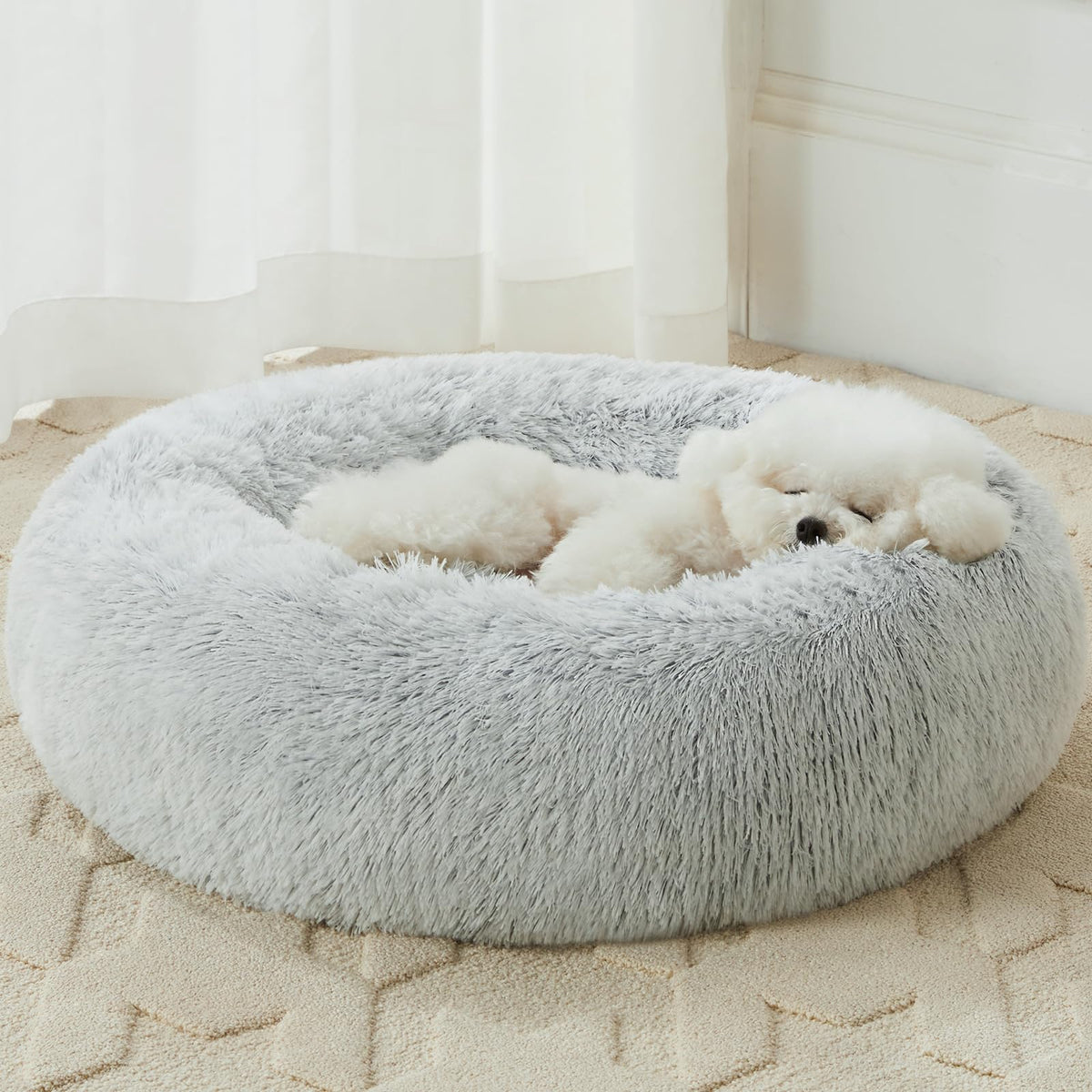 Cama Donut WNPETHOME para mascotas en gris claro, diseño envolvente para sueño profundo