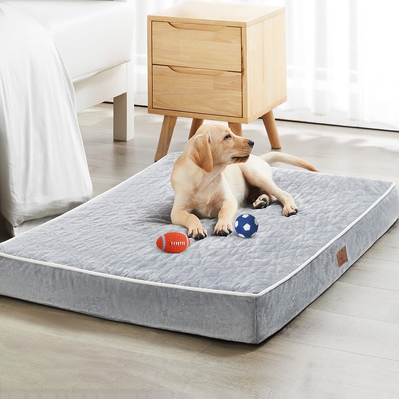 Cama WNPETHOME para perros, superficie de terciopelo suave y acolchado cálido.
