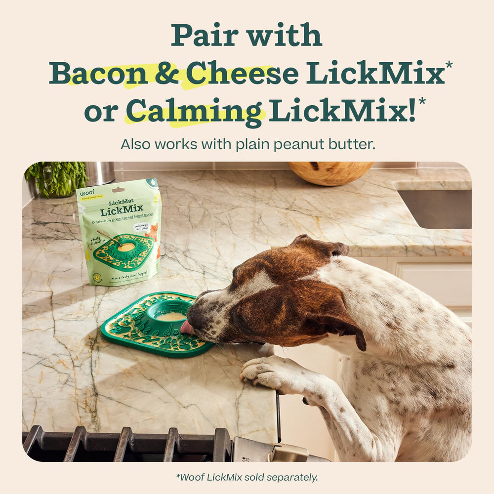 WOOF LickMat para uso durante la comida, mantiene al perro ocupado