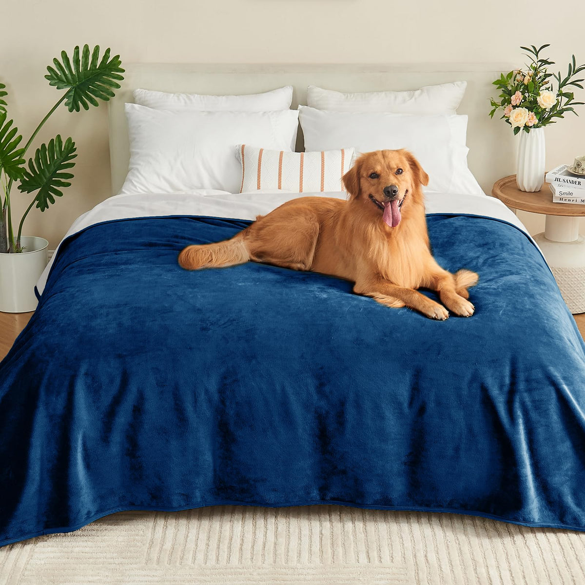 Manta Yaning impermeable de doble cara en azul marino para protección de cama
