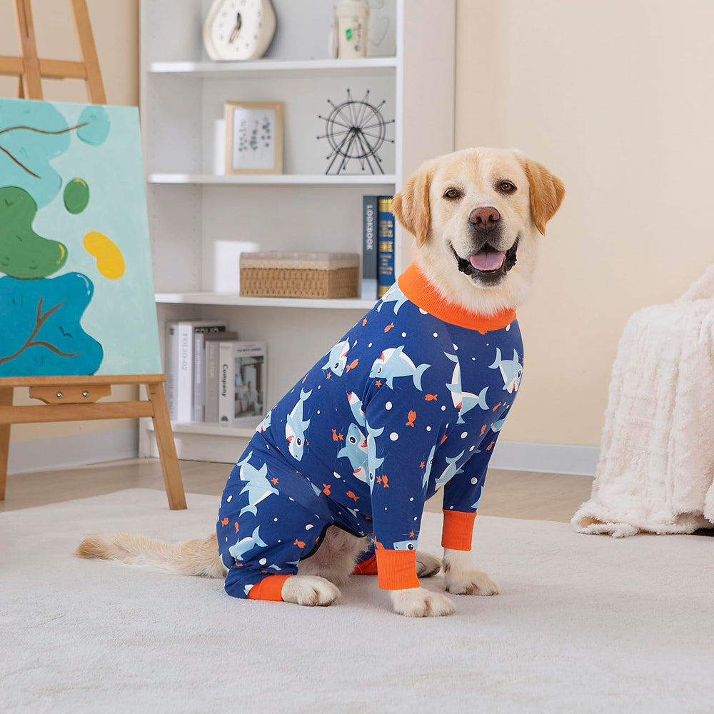 Talla 5XL de Yeapeeto ofrece ajuste amplio para perros grandes.