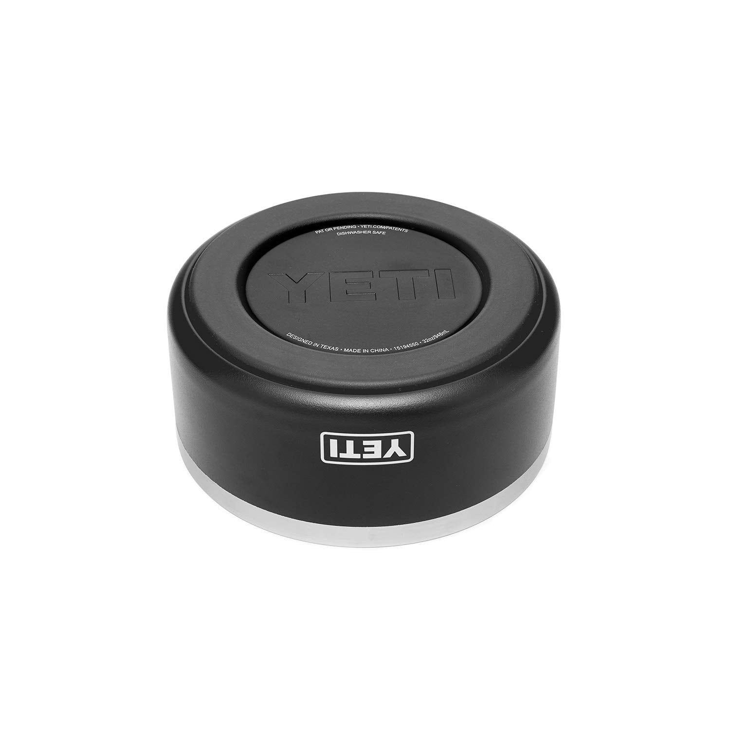 YETI Boomer 4 con anillo antideslizante para estabilidad durante la comida.