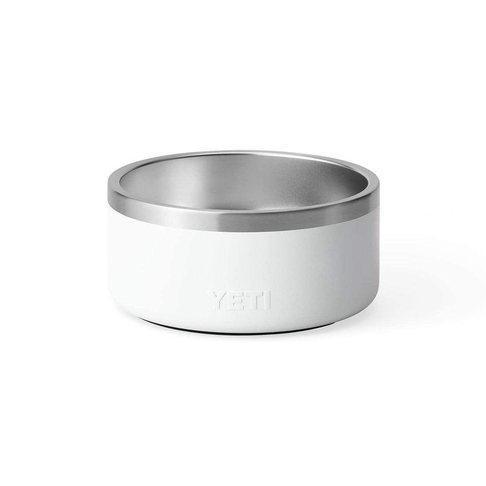 YETI Boomer 4 con base antideslizante para evitar deslizamientos.