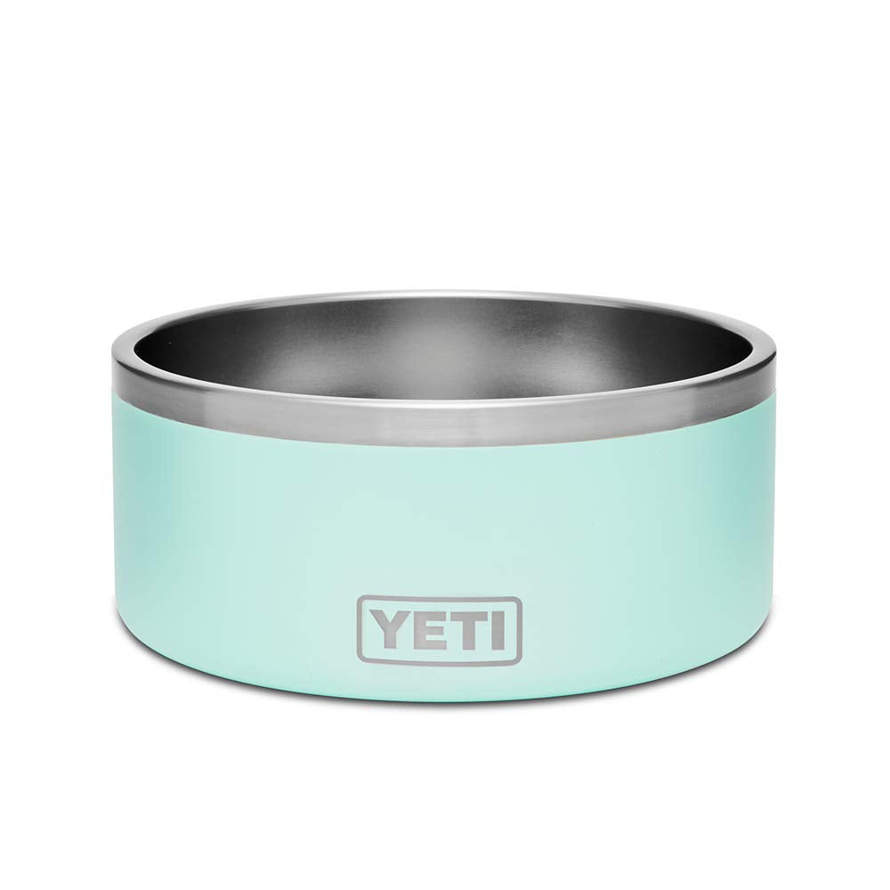 YETI Boomer 8 tazón para perro en verde agua, vista frontal y duradero