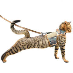 Arnés Yizhi Miaow para gato en camuflaje verde, cómodo y seguro.