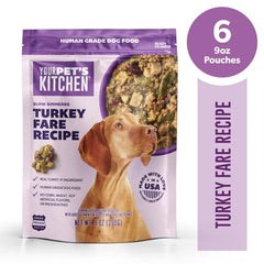 Your Pet's Kitchen Turkey Fare: pavo real como ingrediente principal con verduras visibles.