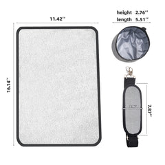 YUNIQUE material impermeable mantiene el interior seco en condiciones húmedas.